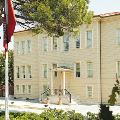 İsviçre Sigorta Yönetim Binası