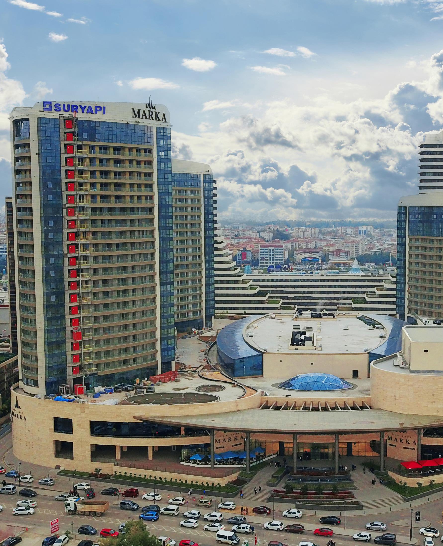 Sur Yapı Marka AVM-OFİS-KONUT 